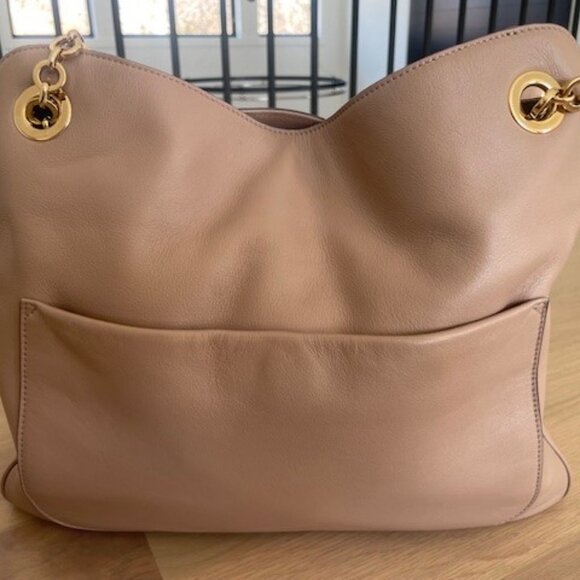 Salvatore Ferragamo SHEBA Bisque Tote Chain Shoulder Bag: EXCELLENT CONDITION - Picture 6 of 8